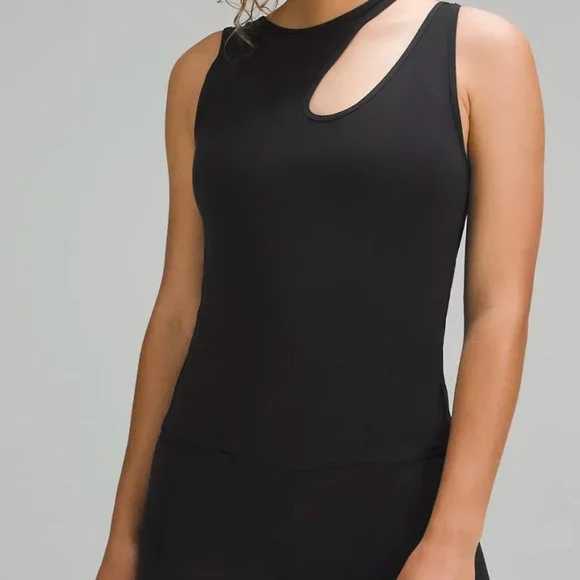 (2281) NWT LULULEMON Shoulder Cut-Out Yoga Tank Top in BLACK (SOLD OUT) - Picture 1 of 4